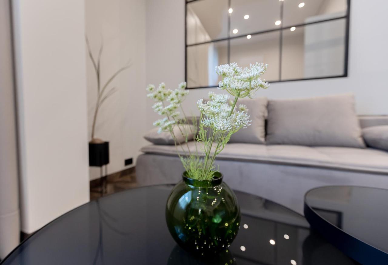 Laisve Boutique Apartments Каунас Екстер'єр фото
